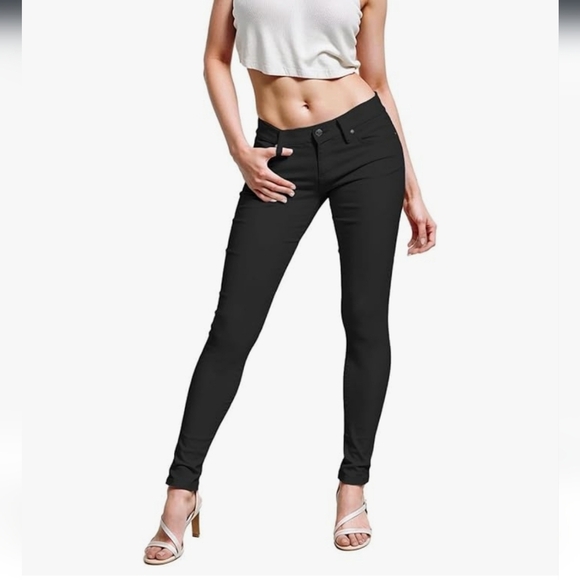 Stylish Black Skinny Jeans - Picture 1 of 16